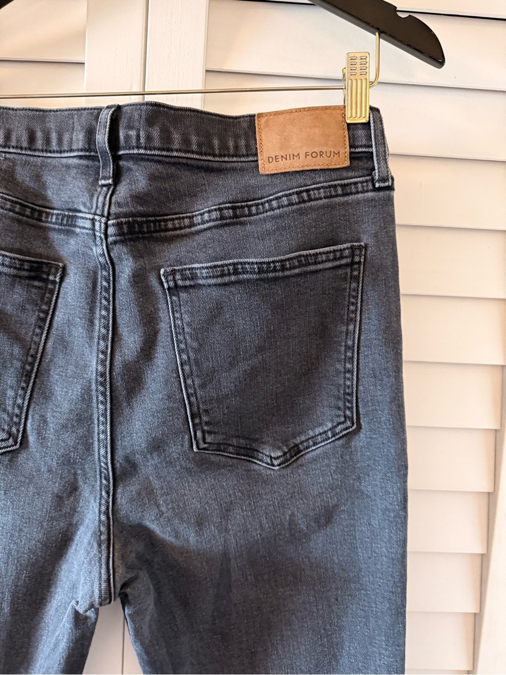 Denim Forum the Arlo High Rise Straight Leg Faded Black Jeans Size 31 - Picture 7 of 17